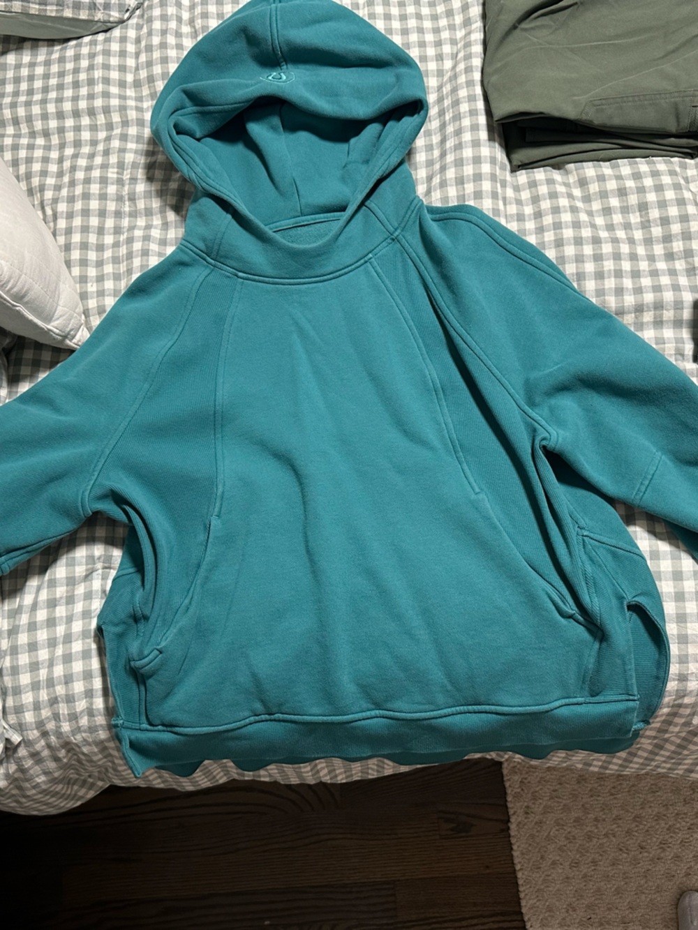 Lululemon teal scuba hoodie M/L